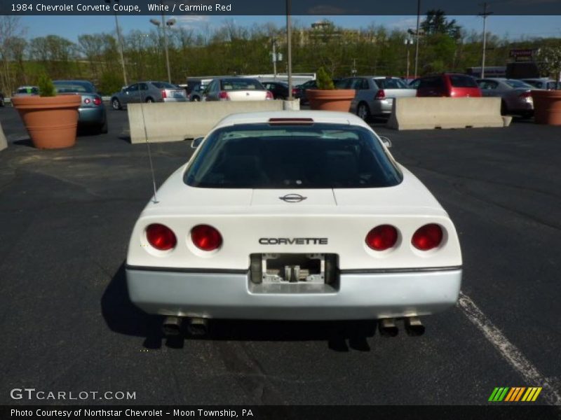 White / Carmine Red 1984 Chevrolet Corvette Coupe
