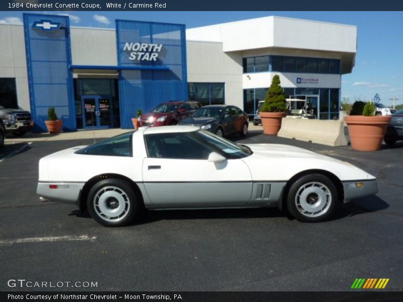 White / Carmine Red 1984 Chevrolet Corvette Coupe