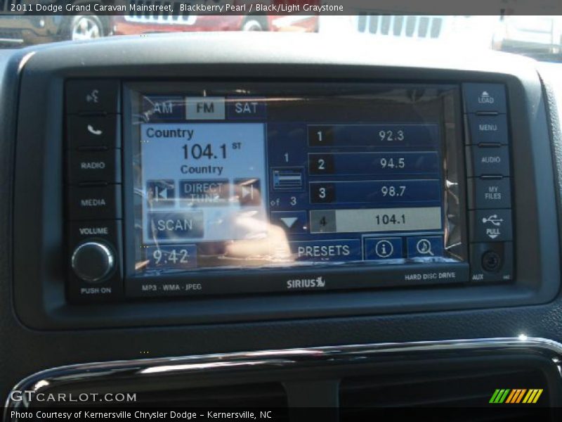 Blackberry Pearl / Black/Light Graystone 2011 Dodge Grand Caravan Mainstreet
