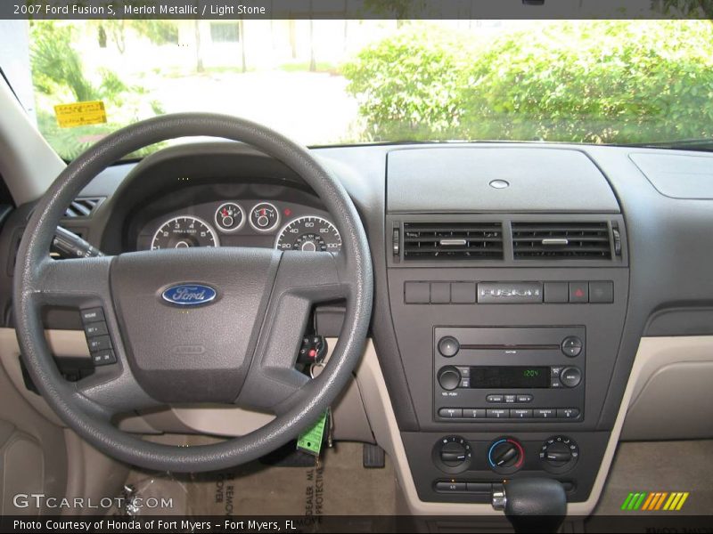 Merlot Metallic / Light Stone 2007 Ford Fusion S