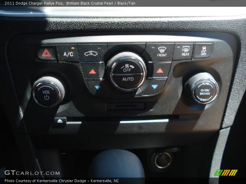 Brilliant Black Crystal Pearl / Black/Tan 2011 Dodge Charger Rallye Plus