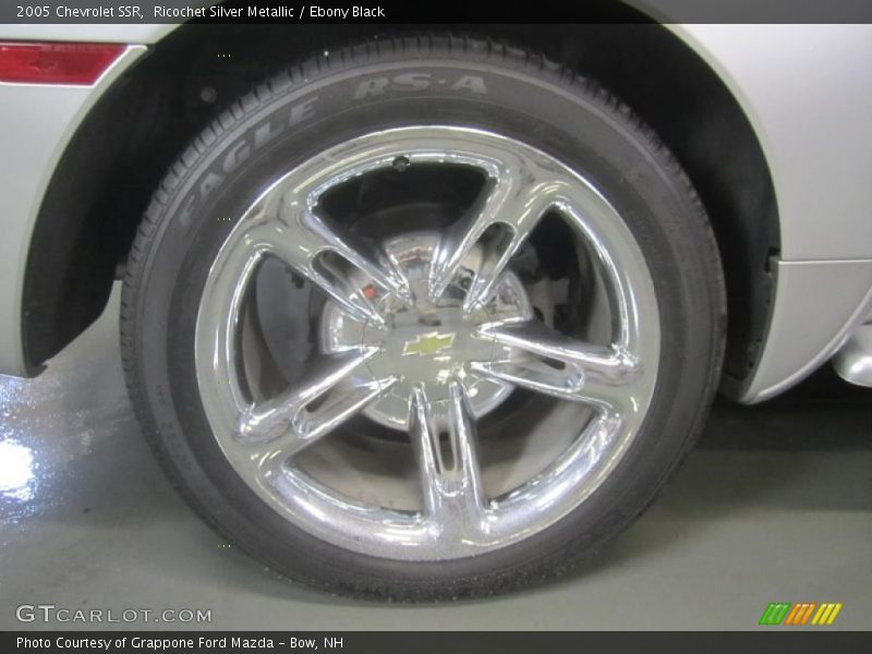 Ricochet Silver Metallic / Ebony Black 2005 Chevrolet SSR