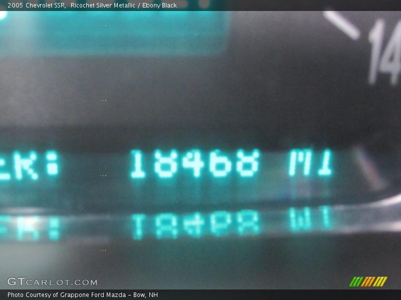 Ricochet Silver Metallic / Ebony Black 2005 Chevrolet SSR