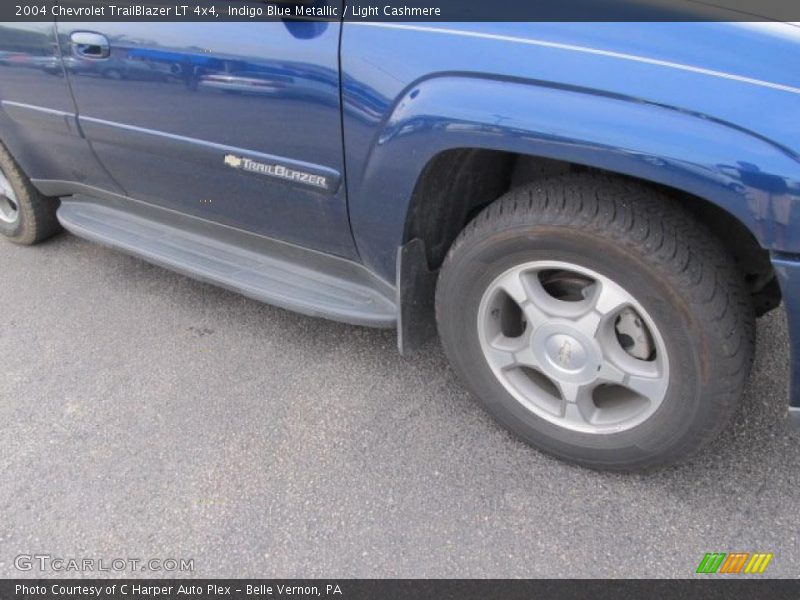 Indigo Blue Metallic / Light Cashmere 2004 Chevrolet TrailBlazer LT 4x4
