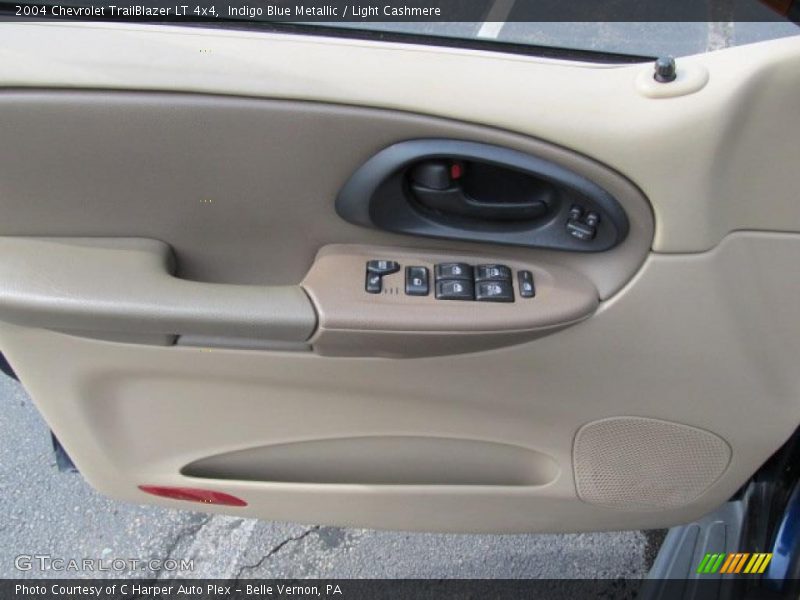 Indigo Blue Metallic / Light Cashmere 2004 Chevrolet TrailBlazer LT 4x4