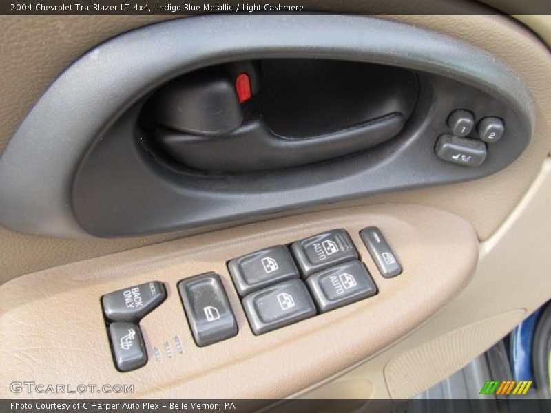 Indigo Blue Metallic / Light Cashmere 2004 Chevrolet TrailBlazer LT 4x4