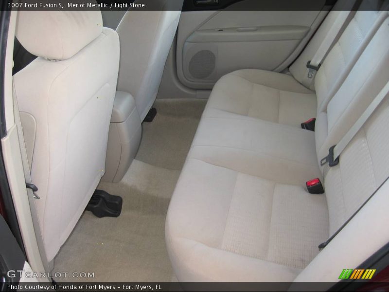 Merlot Metallic / Light Stone 2007 Ford Fusion S