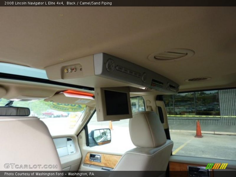 Controls of 2008 Navigator L Elite 4x4