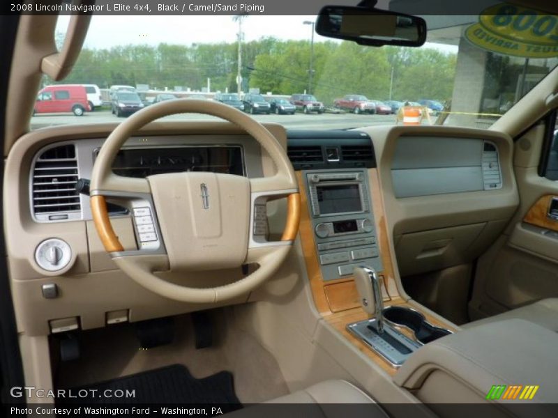 Dashboard of 2008 Navigator L Elite 4x4