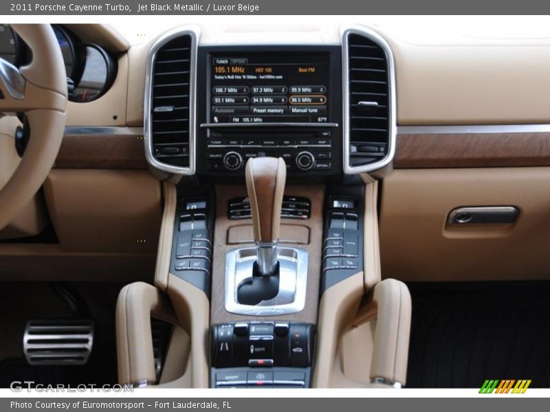 Jet Black Metallic / Luxor Beige 2011 Porsche Cayenne Turbo
