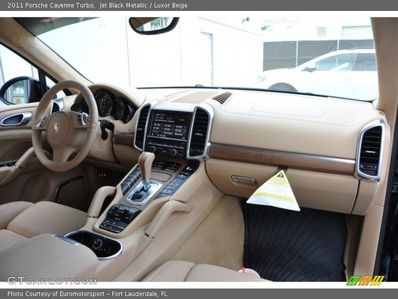 Jet Black Metallic / Luxor Beige 2011 Porsche Cayenne Turbo