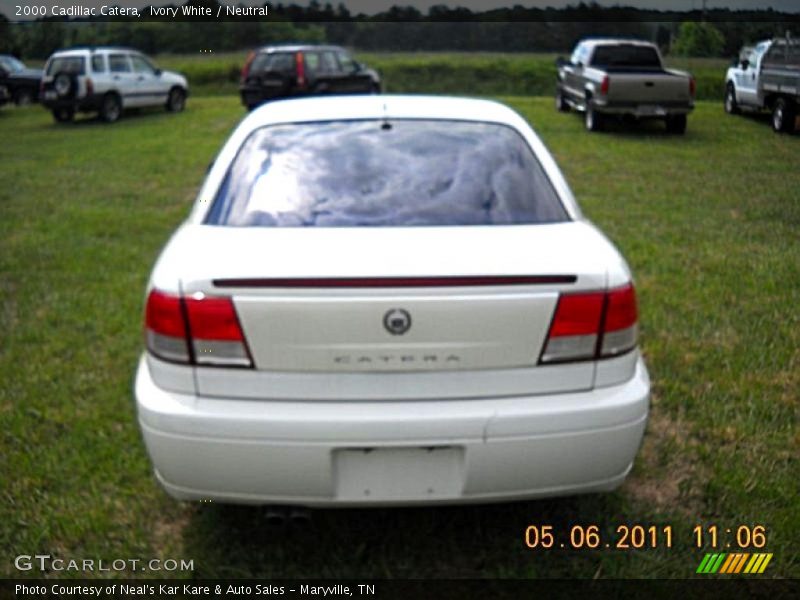Ivory White / Neutral 2000 Cadillac Catera