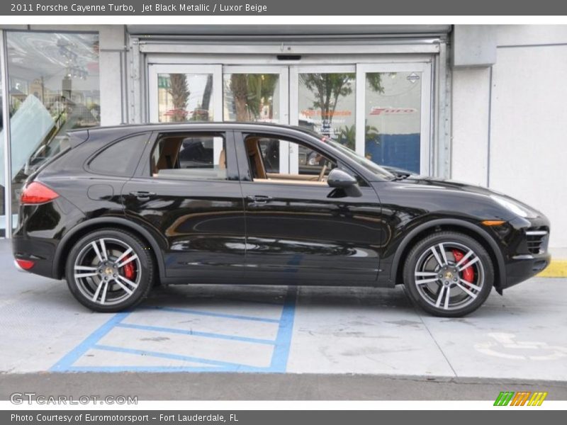 Jet Black Metallic / Luxor Beige 2011 Porsche Cayenne Turbo