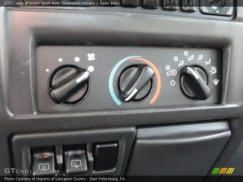 Silverstone Metallic / Agate Black 2001 Jeep Wrangler Sport 4x4