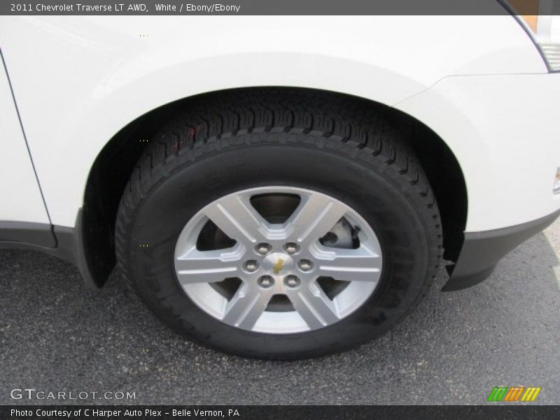 White / Ebony/Ebony 2011 Chevrolet Traverse LT AWD