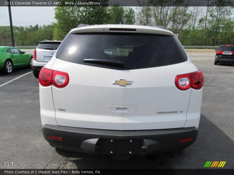 White / Ebony/Ebony 2011 Chevrolet Traverse LT AWD