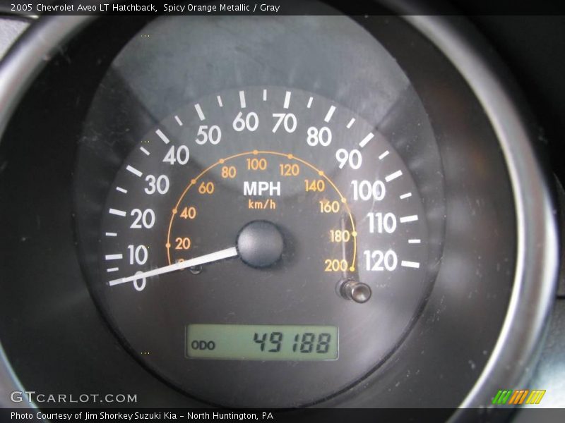 Spicy Orange Metallic / Gray 2005 Chevrolet Aveo LT Hatchback
