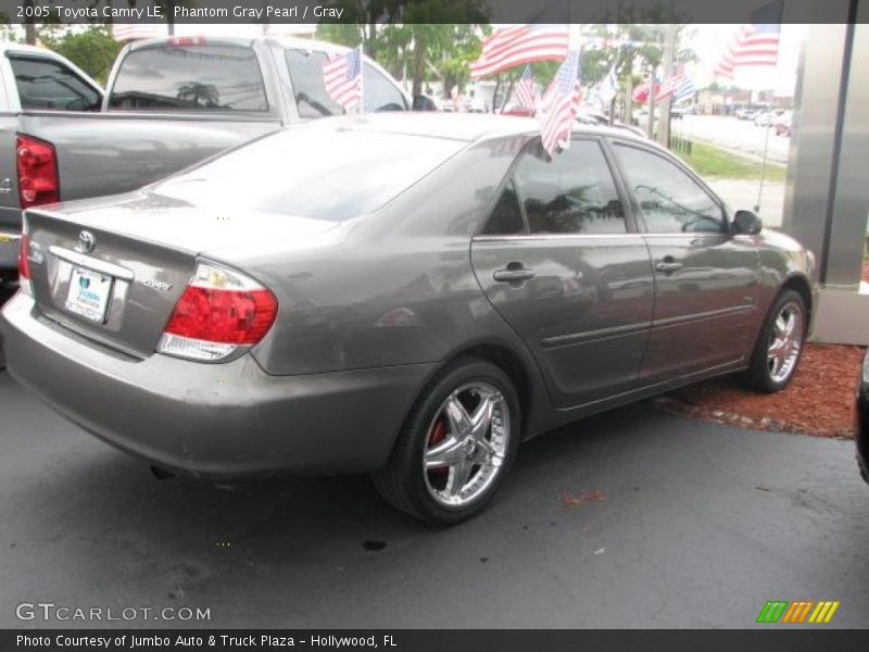 Phantom Gray Pearl / Gray 2005 Toyota Camry LE