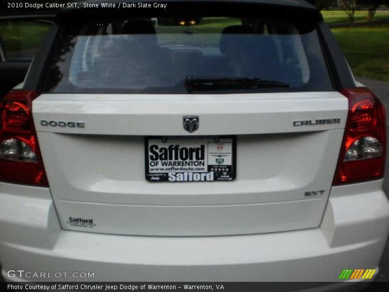 Stone White / Dark Slate Gray 2010 Dodge Caliber SXT