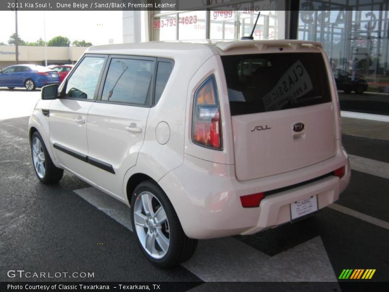 Dune Beige / Sand/Black Premium Leather 2011 Kia Soul !