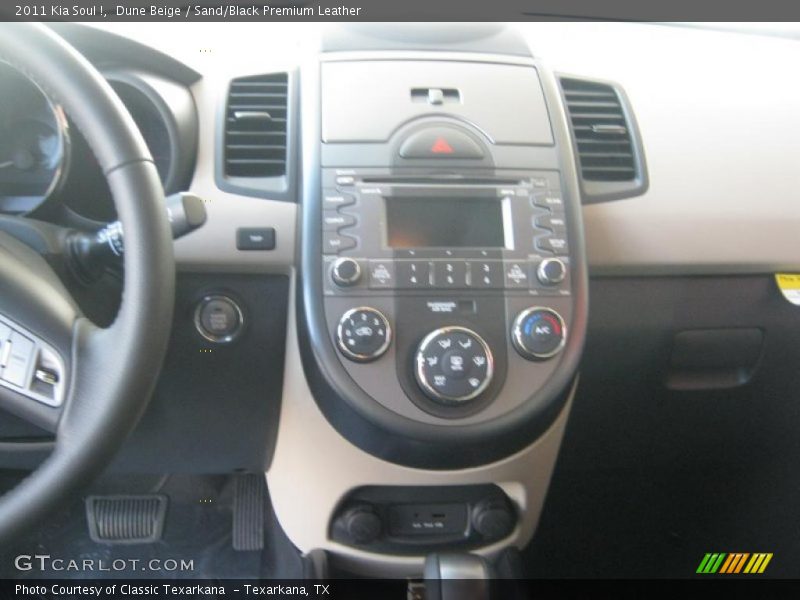 Dune Beige / Sand/Black Premium Leather 2011 Kia Soul !