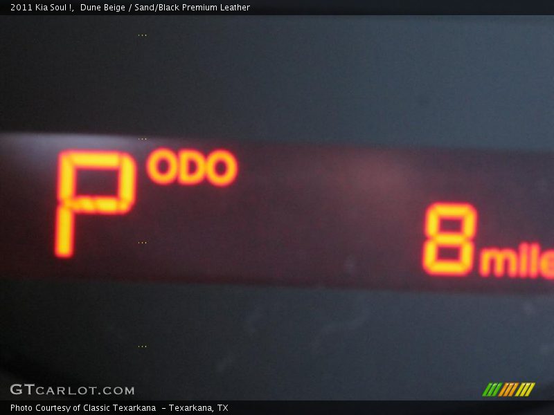 Dune Beige / Sand/Black Premium Leather 2011 Kia Soul !