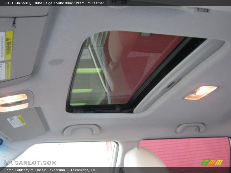 Dune Beige / Sand/Black Premium Leather 2011 Kia Soul !