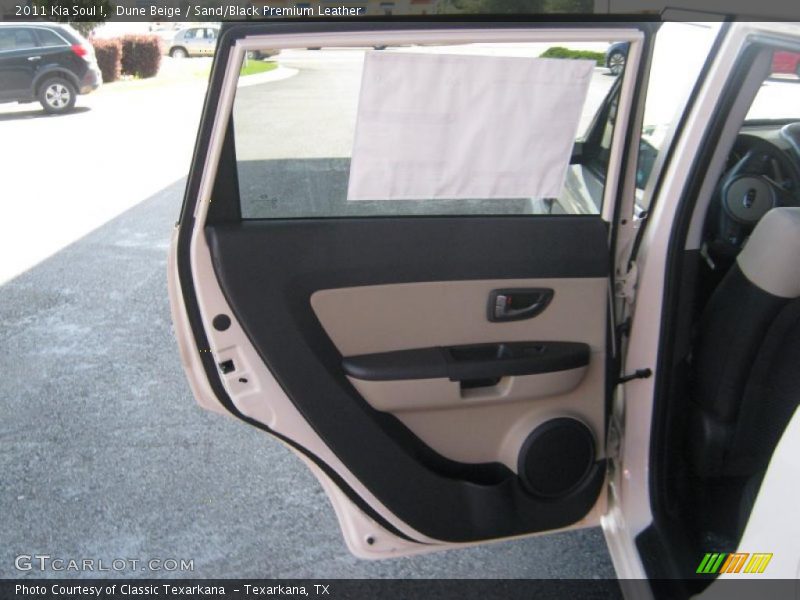 Dune Beige / Sand/Black Premium Leather 2011 Kia Soul !