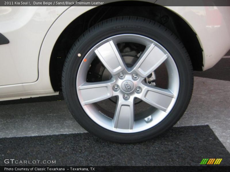 Dune Beige / Sand/Black Premium Leather 2011 Kia Soul !