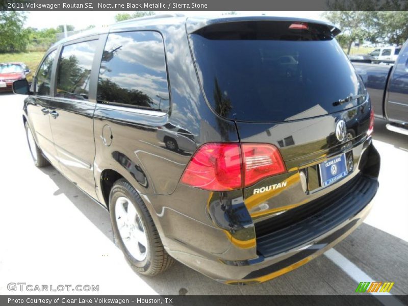 Nocturne Black Metallic / Sierra Stone 2011 Volkswagen Routan SE