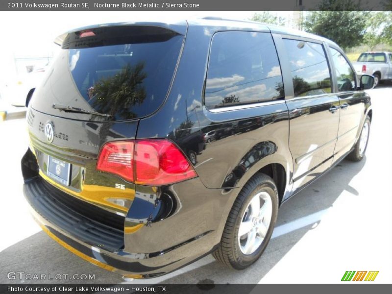 Nocturne Black Metallic / Sierra Stone 2011 Volkswagen Routan SE