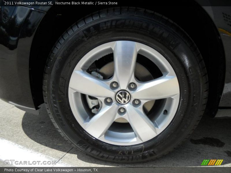 Nocturne Black Metallic / Sierra Stone 2011 Volkswagen Routan SE