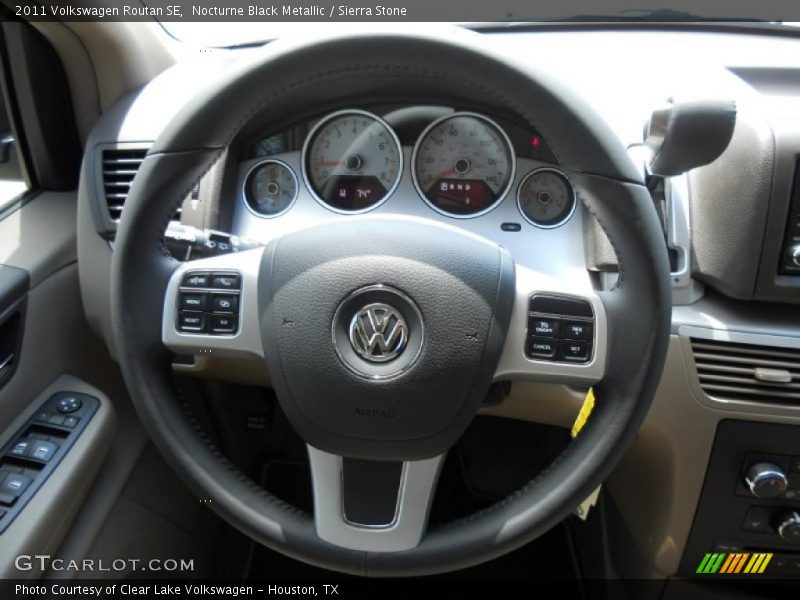 Nocturne Black Metallic / Sierra Stone 2011 Volkswagen Routan SE