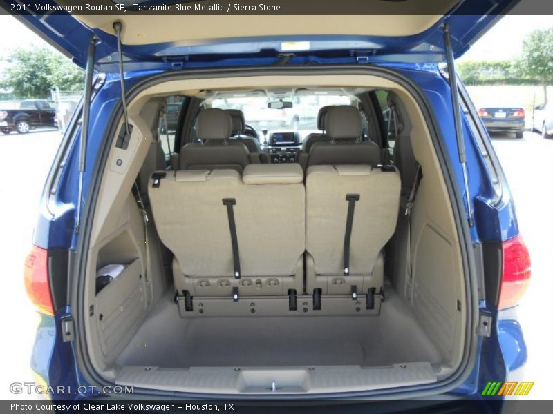 Tanzanite Blue Metallic / Sierra Stone 2011 Volkswagen Routan SE