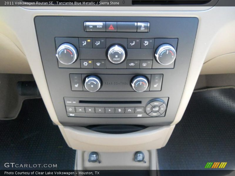 Tanzanite Blue Metallic / Sierra Stone 2011 Volkswagen Routan SE