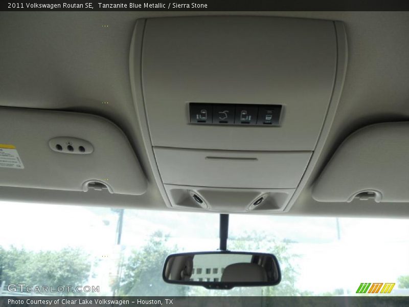 Tanzanite Blue Metallic / Sierra Stone 2011 Volkswagen Routan SE
