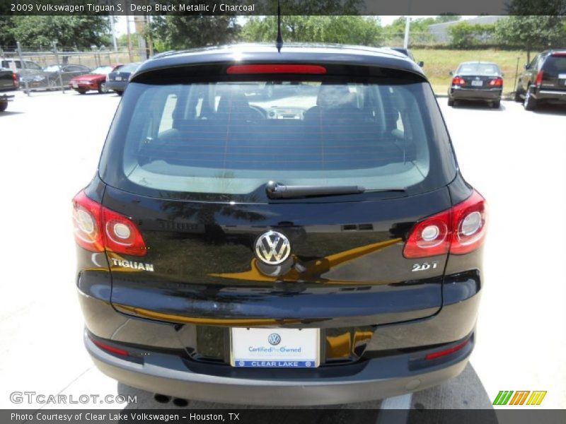 Deep Black Metallic / Charcoal 2009 Volkswagen Tiguan S