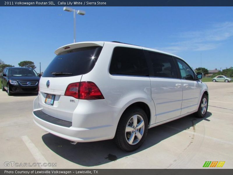 Calla Lily White / Sierra Stone 2011 Volkswagen Routan SEL