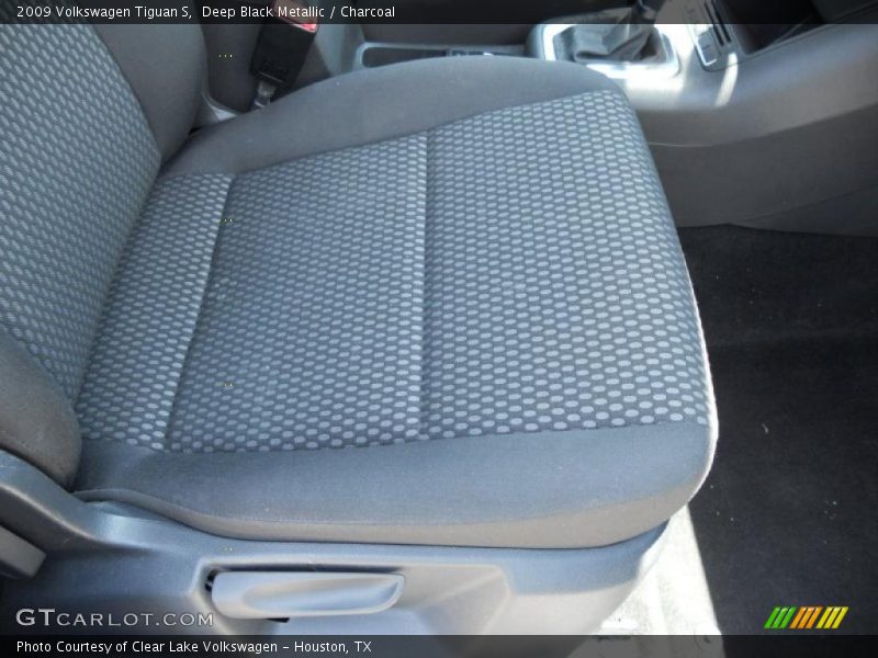 Deep Black Metallic / Charcoal 2009 Volkswagen Tiguan S