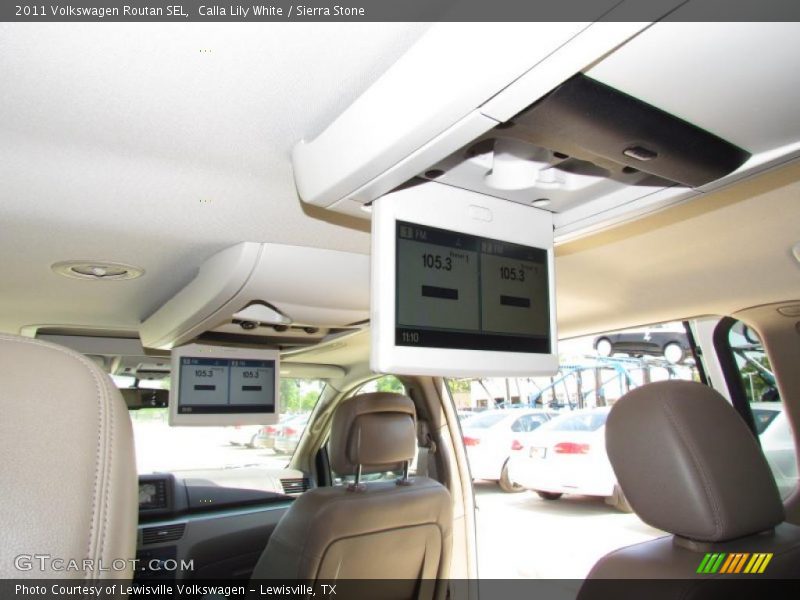 Calla Lily White / Sierra Stone 2011 Volkswagen Routan SEL