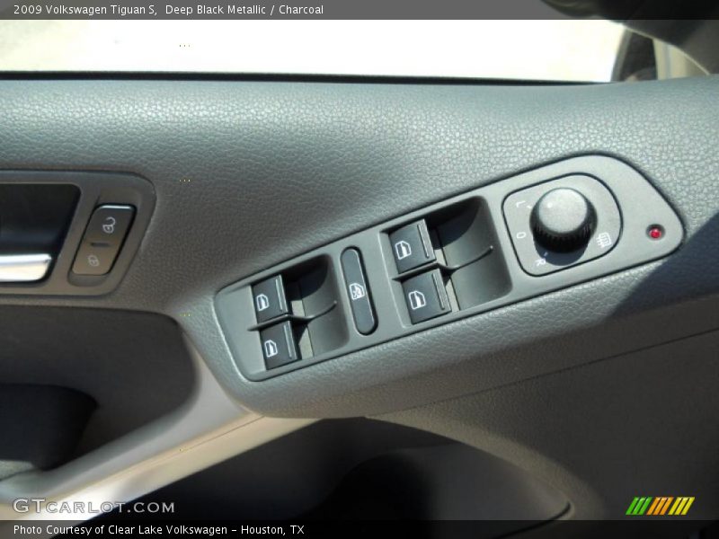 Deep Black Metallic / Charcoal 2009 Volkswagen Tiguan S