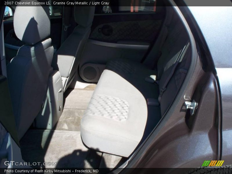 Granite Gray Metallic / Light Gray 2007 Chevrolet Equinox LS