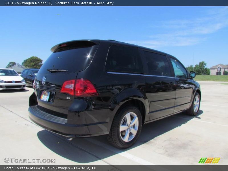 Nocturne Black Metallic / Aero Gray 2011 Volkswagen Routan SE