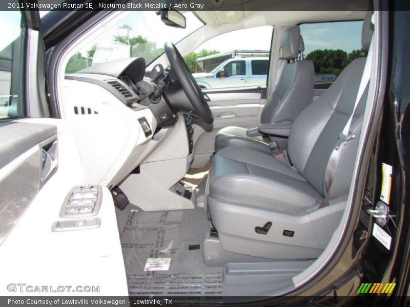 Nocturne Black Metallic / Aero Gray 2011 Volkswagen Routan SE