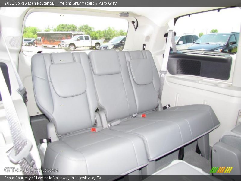 Twilight Gray Metallic / Aero Gray 2011 Volkswagen Routan SE