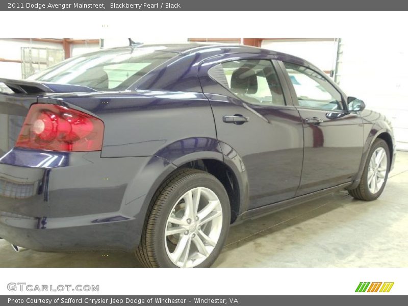 Blackberry Pearl / Black 2011 Dodge Avenger Mainstreet