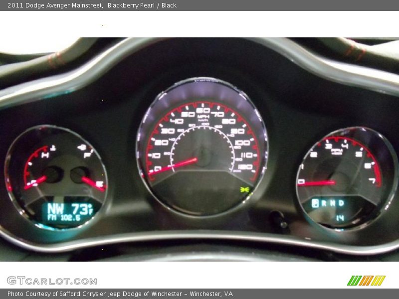 Blackberry Pearl / Black 2011 Dodge Avenger Mainstreet