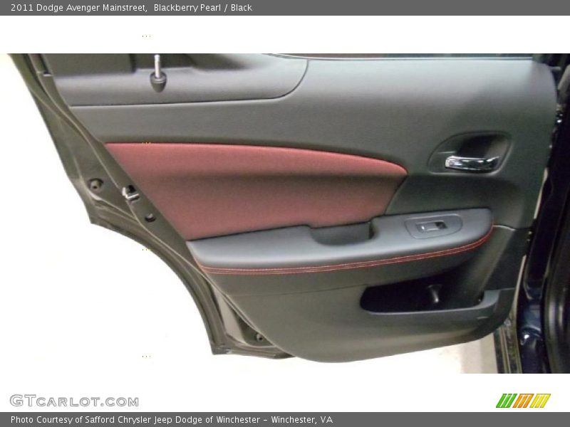 Blackberry Pearl / Black 2011 Dodge Avenger Mainstreet