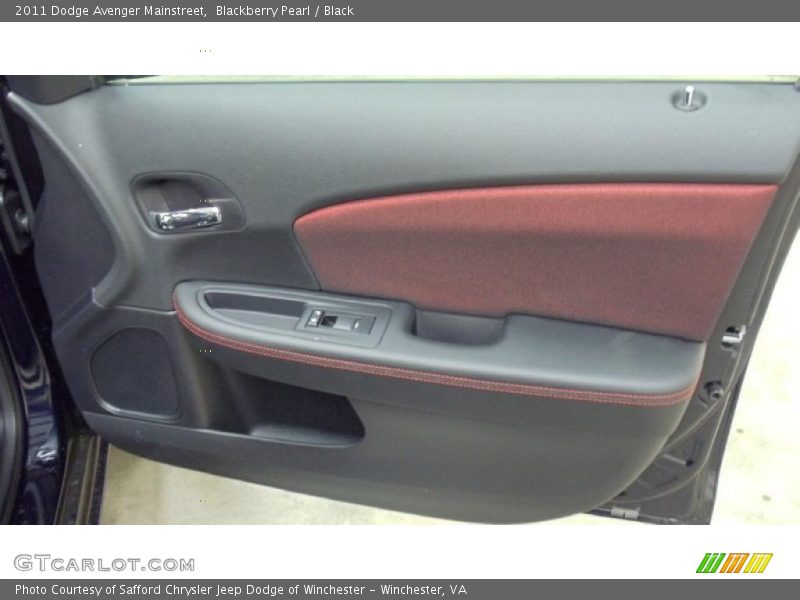 Blackberry Pearl / Black 2011 Dodge Avenger Mainstreet