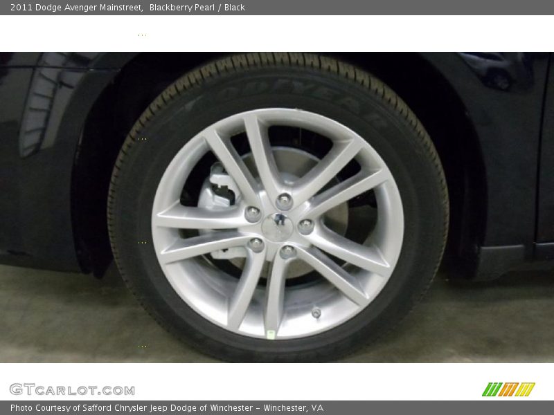 Blackberry Pearl / Black 2011 Dodge Avenger Mainstreet